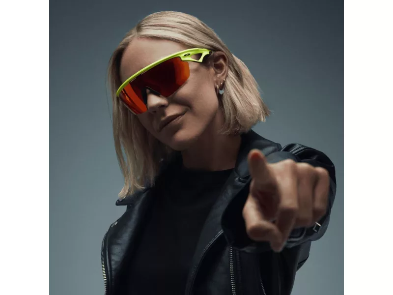 Oakley Sphaera OO 9403 14 136 Férfi, Női napszemüveg