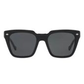 Négyszögletű napszemüveg